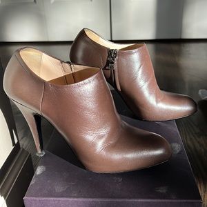 Prada Calzature Donna Mordore Bootie Heels, Cafe color size 37.5 EU